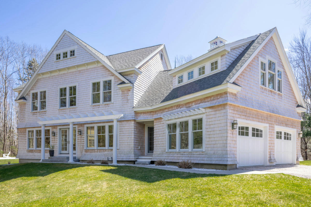 18 SQUIER LN, KENNEBUNKPORT, ME 04046, photo 1 of 34