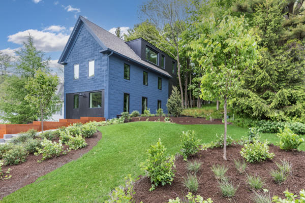 8 COLEMAN AVE, KITTERY POINT, ME 03905 - Image 1